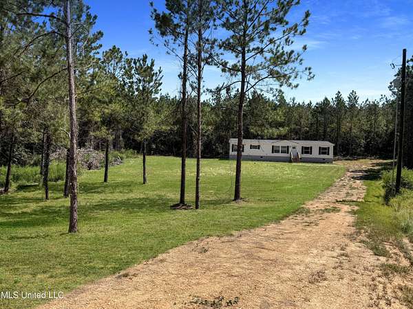 1.63 Acres of Residential Land with Home for Sale in Mize, Mississippi