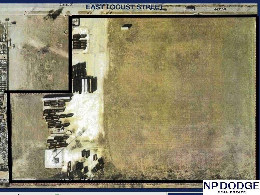 13 Acres of Commercial Land for Sale in Carter Lake, Iowa