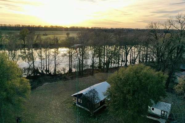 4 Acres of Residential Land with Home for Sale in Proctor, Arkansas