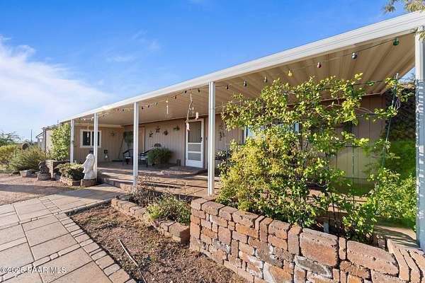 4.14 Acres of Residential Land with Home for Sale in Wittmann, Arizona