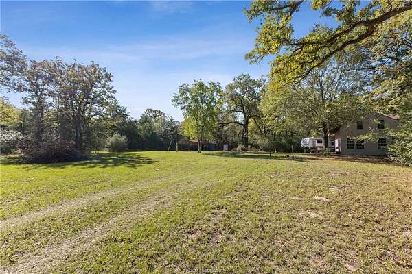 5 Acres of Residential Land for Sale in Bryan, Texas