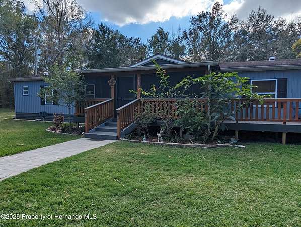 6 Acres of Residential Land with Home for Sale in Brooksville, Florida