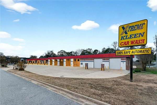 0.8 Acres of Commercial Land for Sale in Phenix City, Alabama