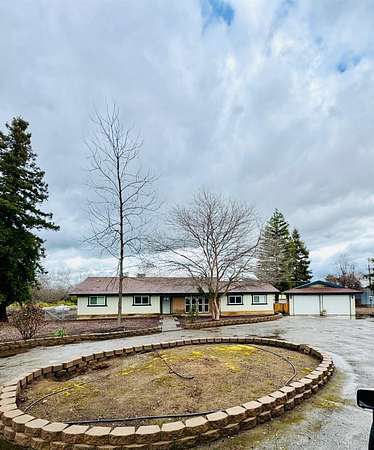 6.56 Acres of Land with Home for Sale in Reedley, California