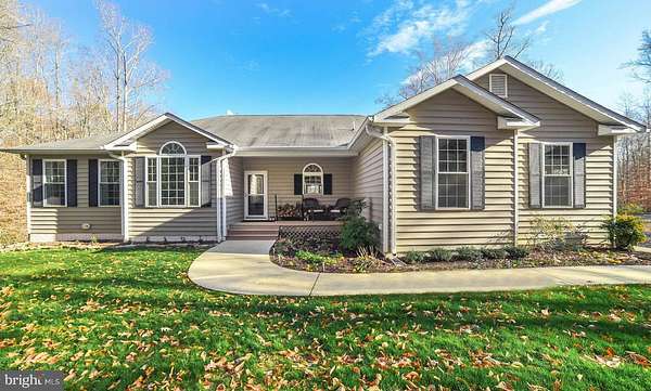 7.75 Acres of Residential Land with Home for Lease in Hollywood, Maryland