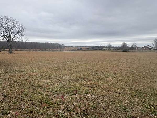 1 Acre of Residential Land for Sale in Hohenwald, Tennessee