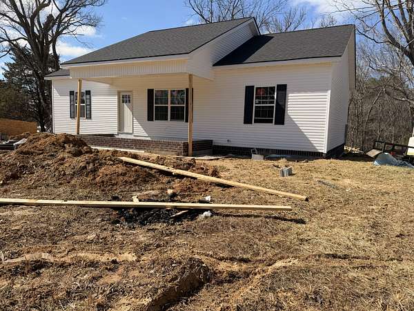 2 Acres of Land with Home for Sale in Cadiz, Kentucky