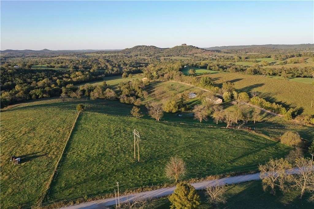 9.56 Acres of Land for Sale in Berryville, Arkansas