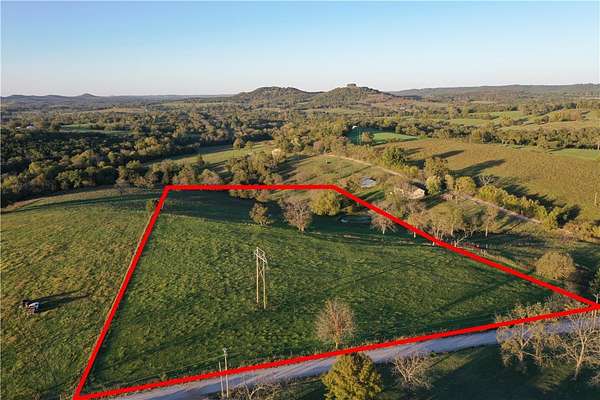 9.56 Acres of Land for Sale in Berryville, Arkansas