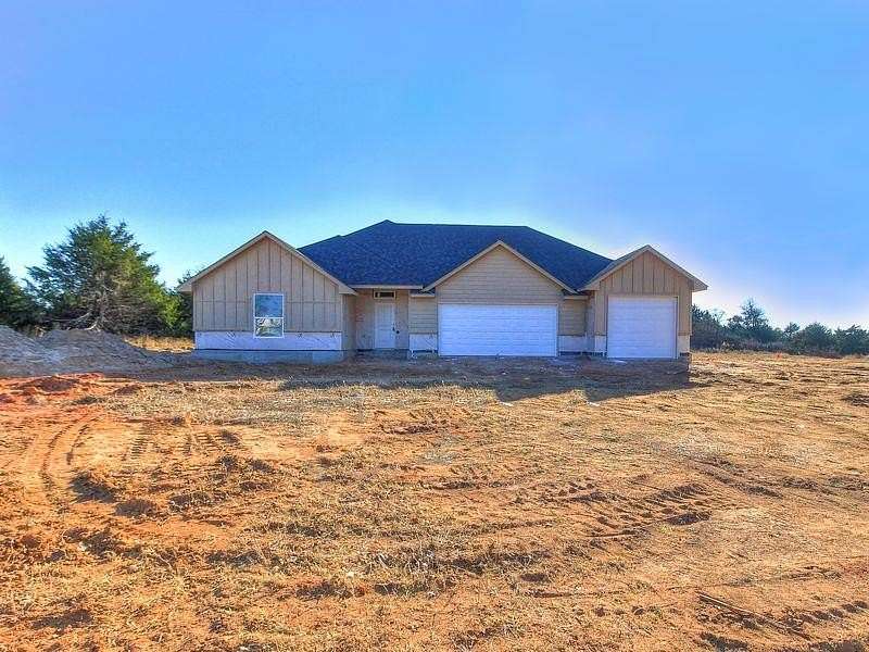 1.79 Acres of Residential Land with Home for Sale in Chandler, Oklahoma