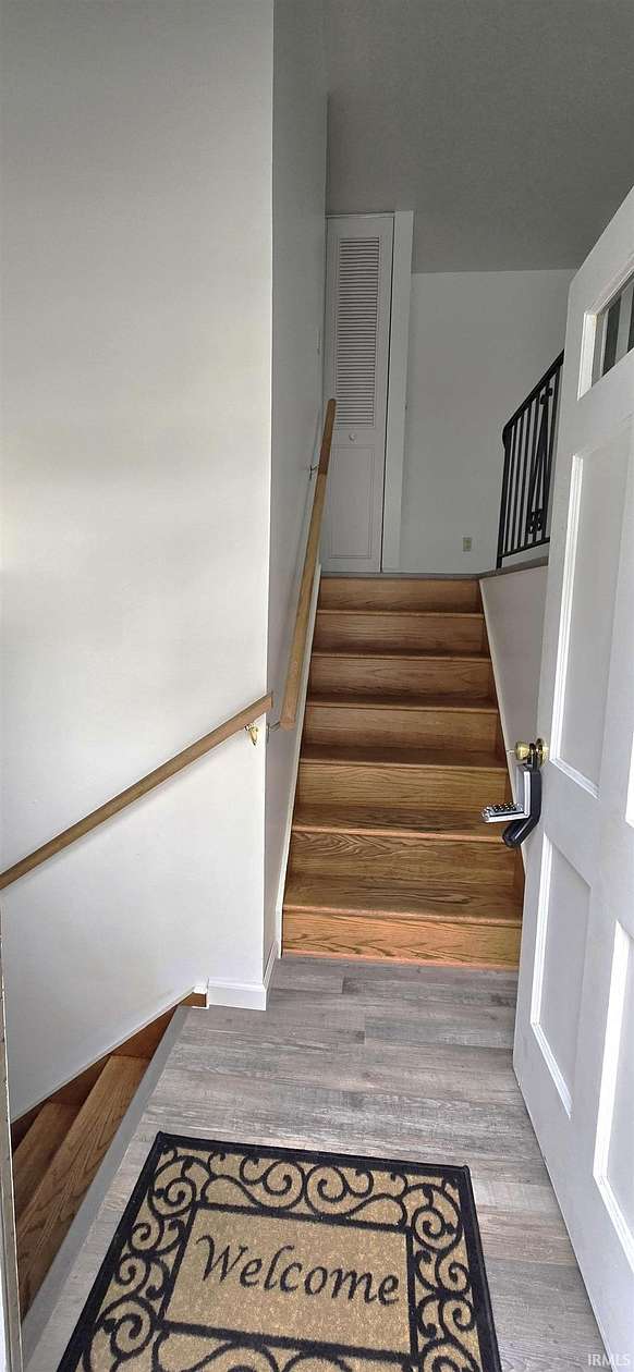 3.5 Acres of Residential Land with Home for Lease in Wabash, Indiana