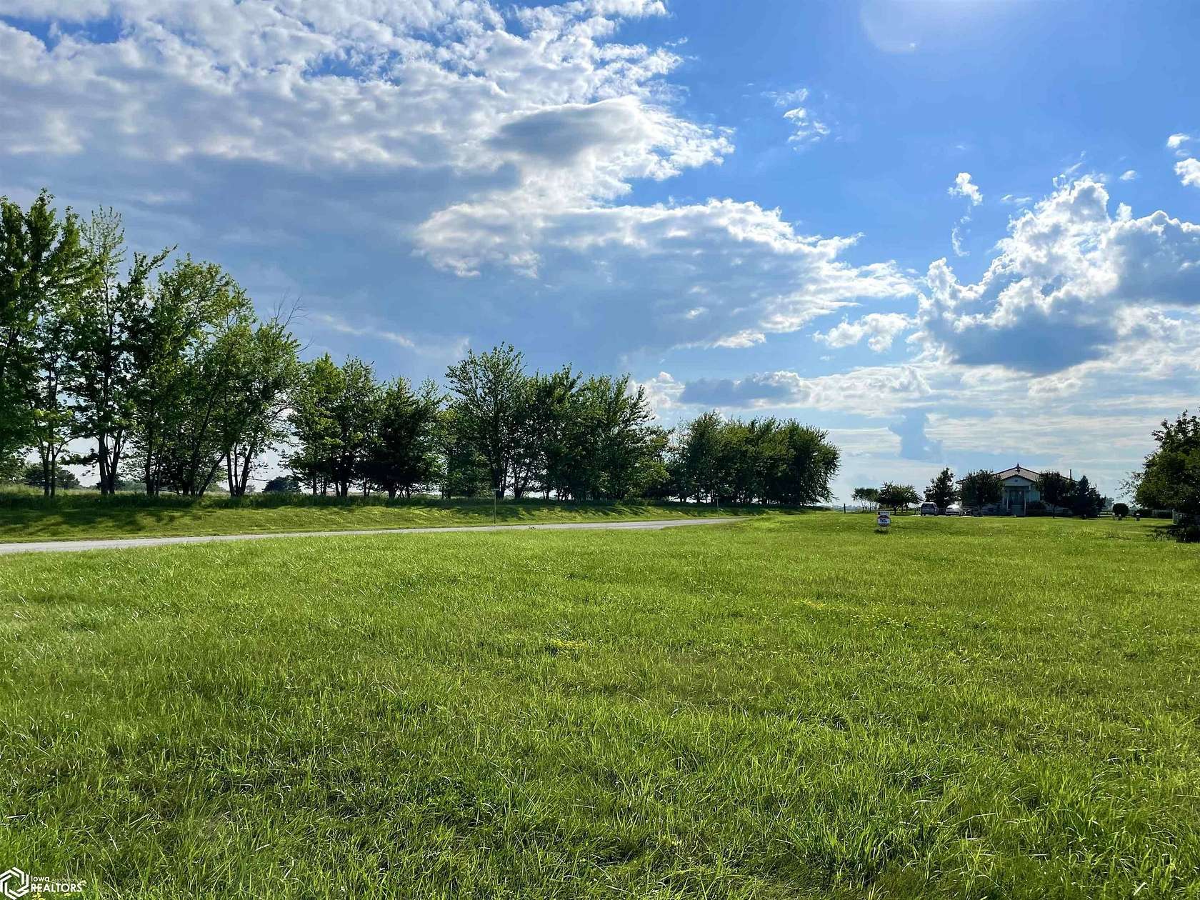 0.39 Acres of Residential Land for Sale in Fairfield, Iowa