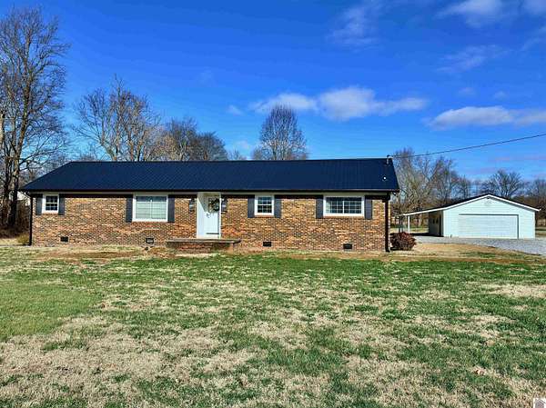 2.43 Acres of Residential Land with Home for Sale in Mayfield, Kentucky