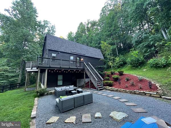 5.3 Acres of Residential Land with Home for Lease in Haymarket, Virginia