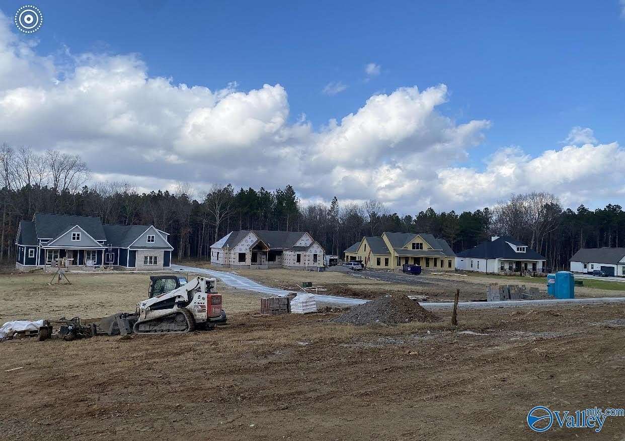 2.9 Acres of Residential Land for Sale in Guntersville, Alabama