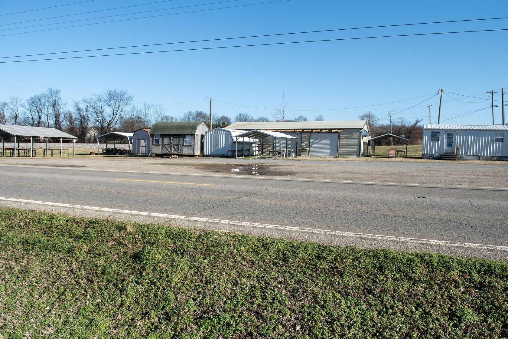 1.83 Acres of Mixed-Use Land for Sale in Sweetwater, Tennessee