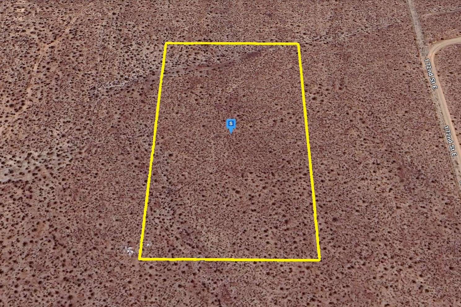 5 Acres of Residential Land for Sale in Llano, California
