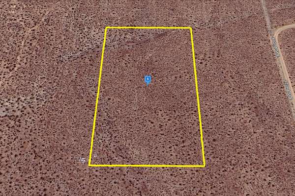 5 Acres of Residential Land for Sale in Llano, California