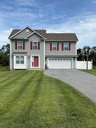 2.5 Acres of Residential Land with Home for Sale in Poughkeepsie, New York