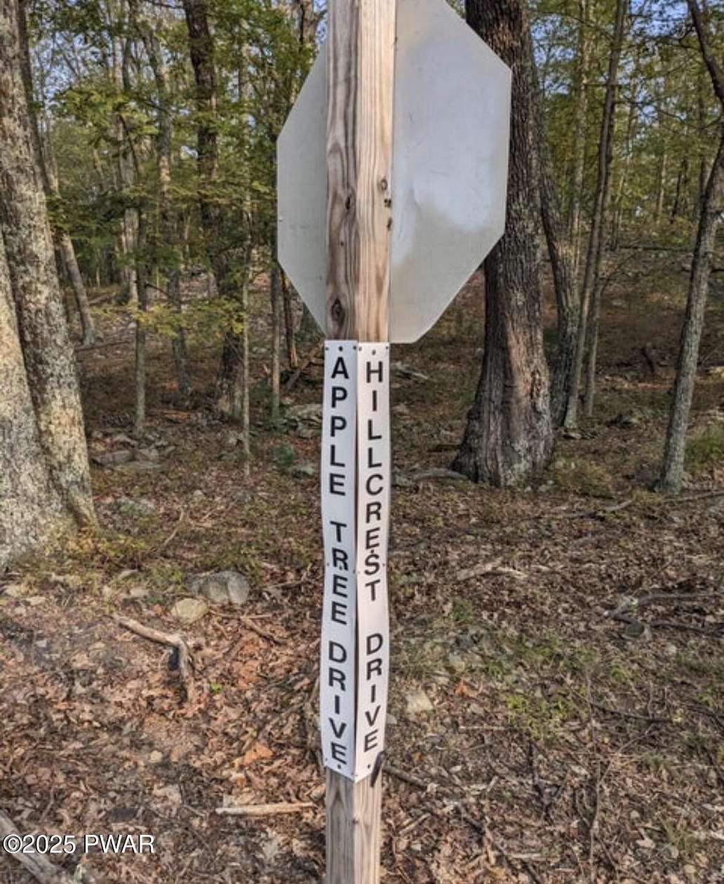 0.96 Acres of Residential Land for Sale in Dingmans Ferry, Pennsylvania