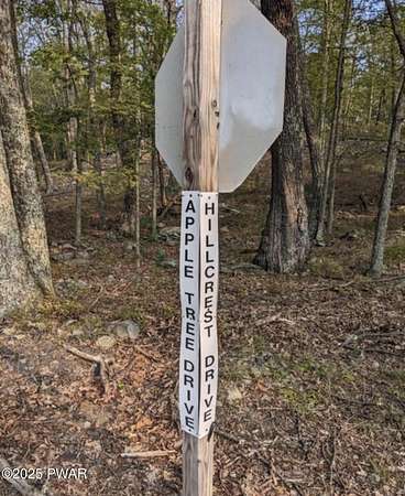 0.96 Acres of Residential Land for Sale in Dingmans Ferry, Pennsylvania