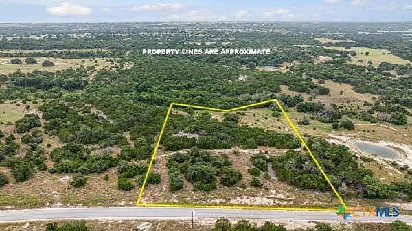 6 Acres of Residential Land for Sale in Oglesby, Texas