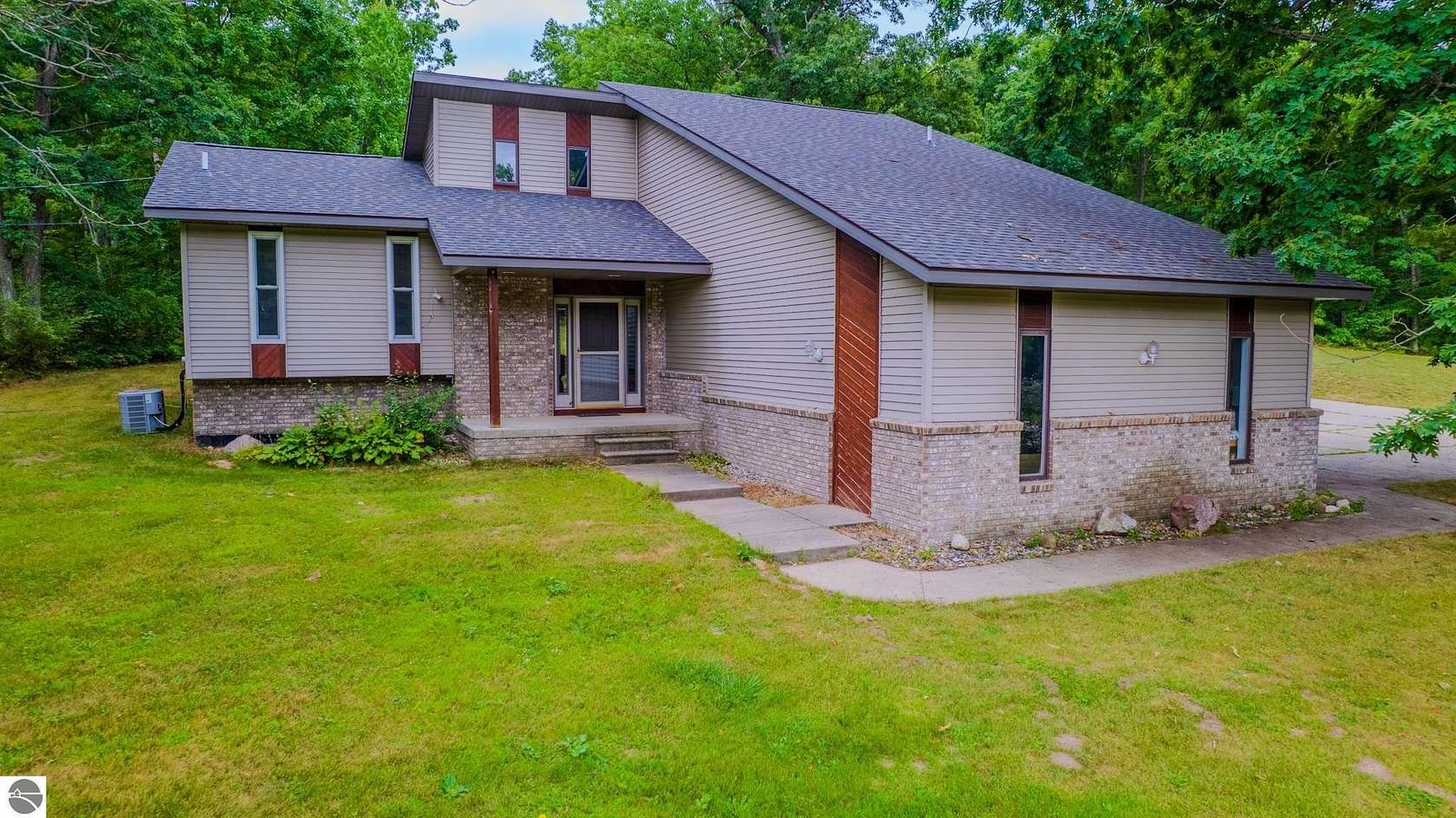 9.57 Acres of Residential Land with Home for Sale in Roscommon, Michigan