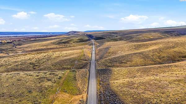 597 Acres of Agricultural & Residential Land for Sale in Kennewick, Washington