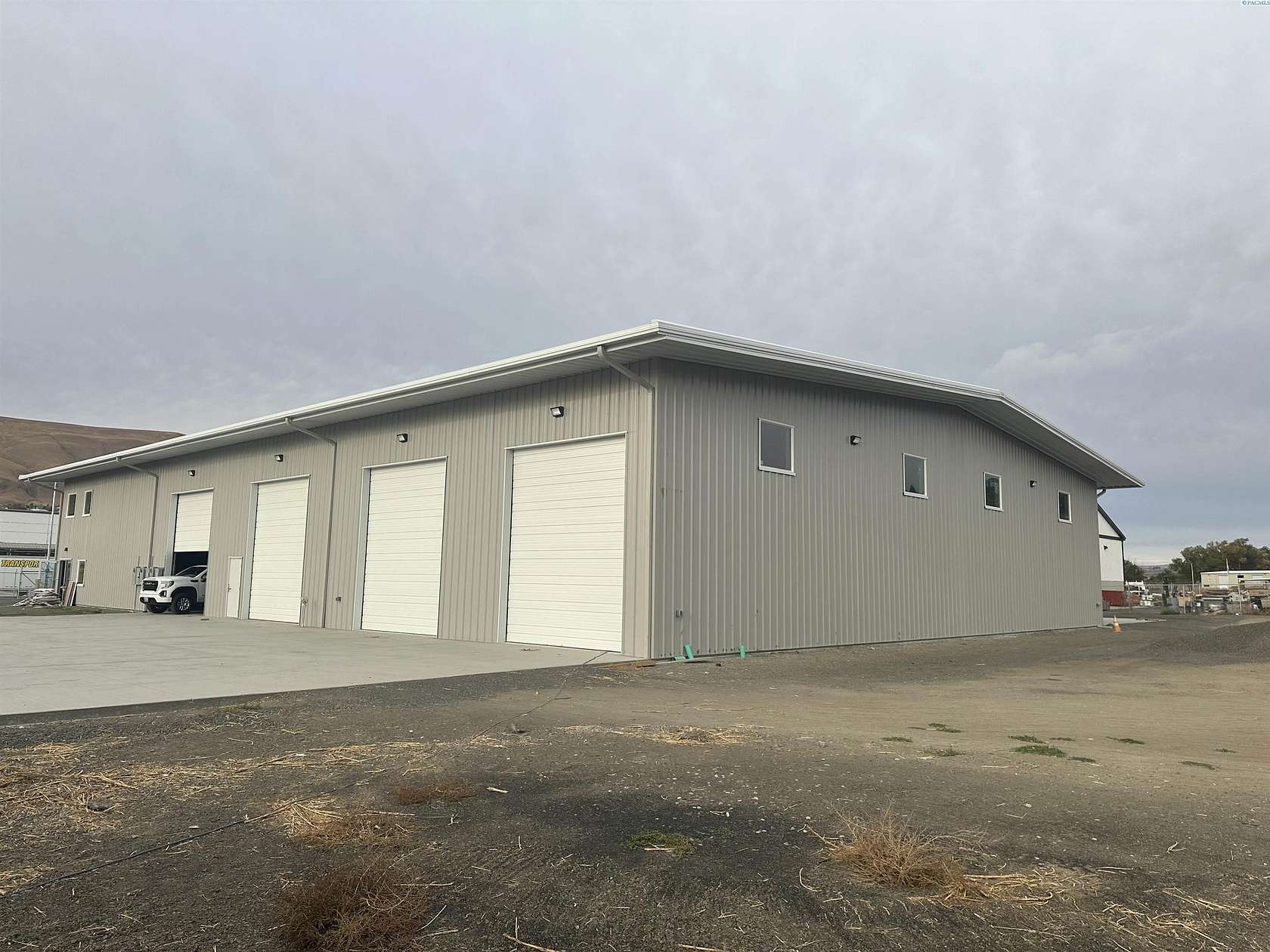 1.68 Acres of Commercial Land for Sale in Benton City, Washington