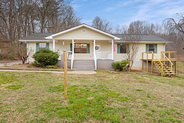 2.2 Acres of Residential Land with Home for Sale in Hixson, Tennessee