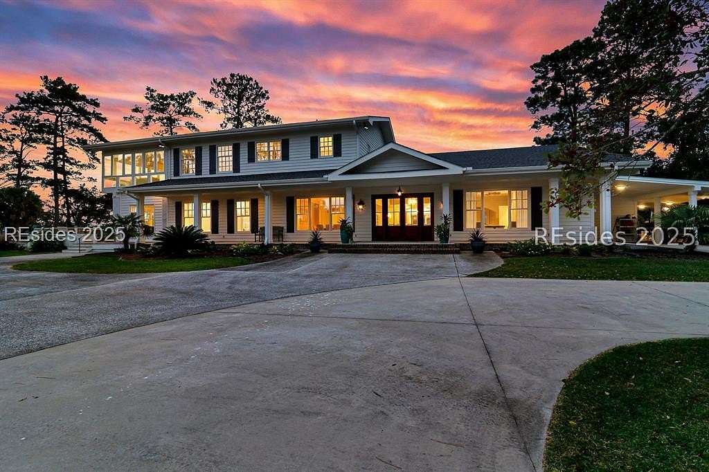 13 Acres of Land with Home for Sale in Bluffton, South Carolina