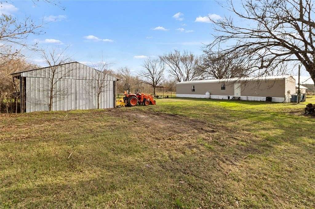 2 Acres of Residential Land with Home for Sale in Corsicana, Texas