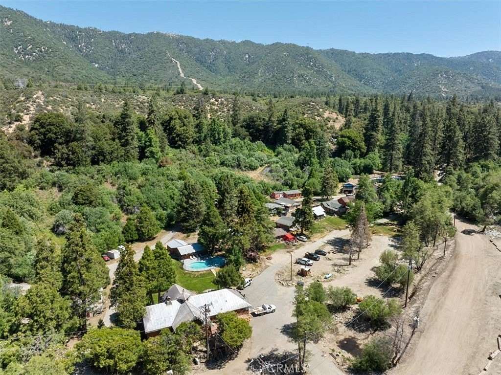 40 Acres of Improved Recreational Land for Sale in Angelus Oaks, California