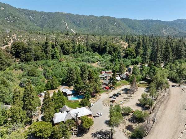 40 Acres of Improved Recreational Land for Sale in Angelus Oaks, California