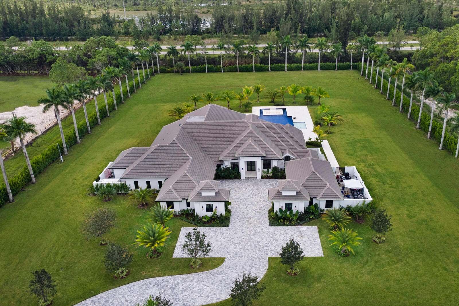 5 Acres of Land with Home for Sale in Palm Beach Gardens, Florida
