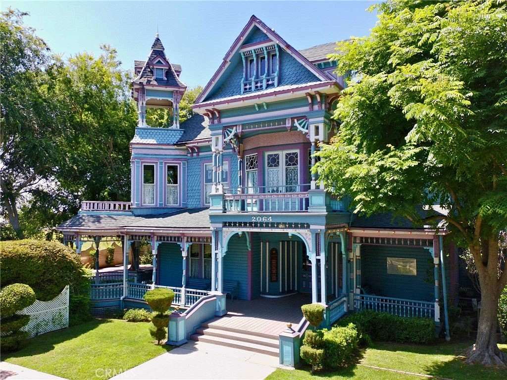 4.48 Acres of Improved Commercial Land for Sale in Redlands, California