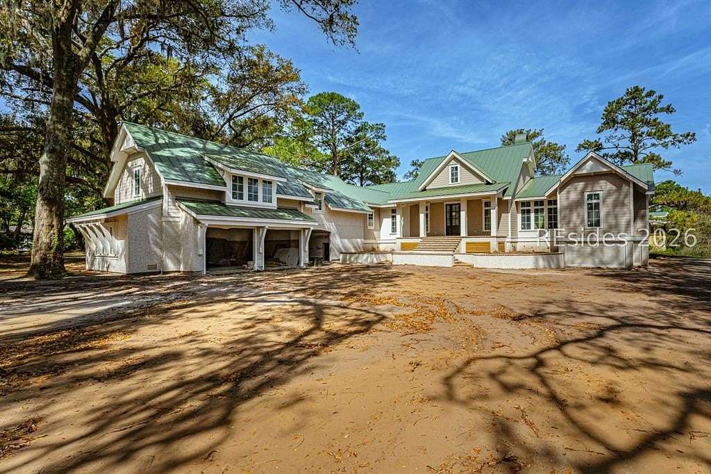 2 Acres of Land with Home for Sale in Hilton Head Island, South Carolina