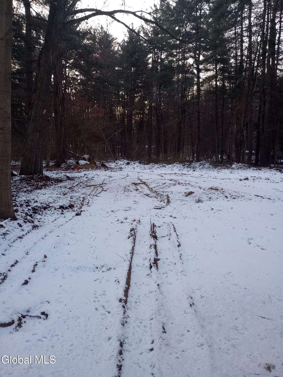 2 Acres of Residential Land for Sale in Gansevoort, New York