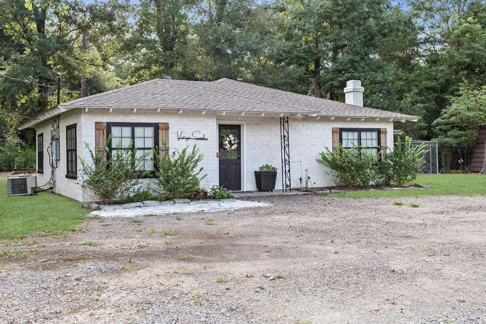 11.9 Acres of Commercial Land for Sale in Lumberton, Texas