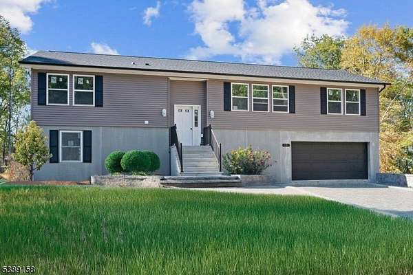 2 Acres of Residential Land with Home for Sale in Montague Township, New Jersey