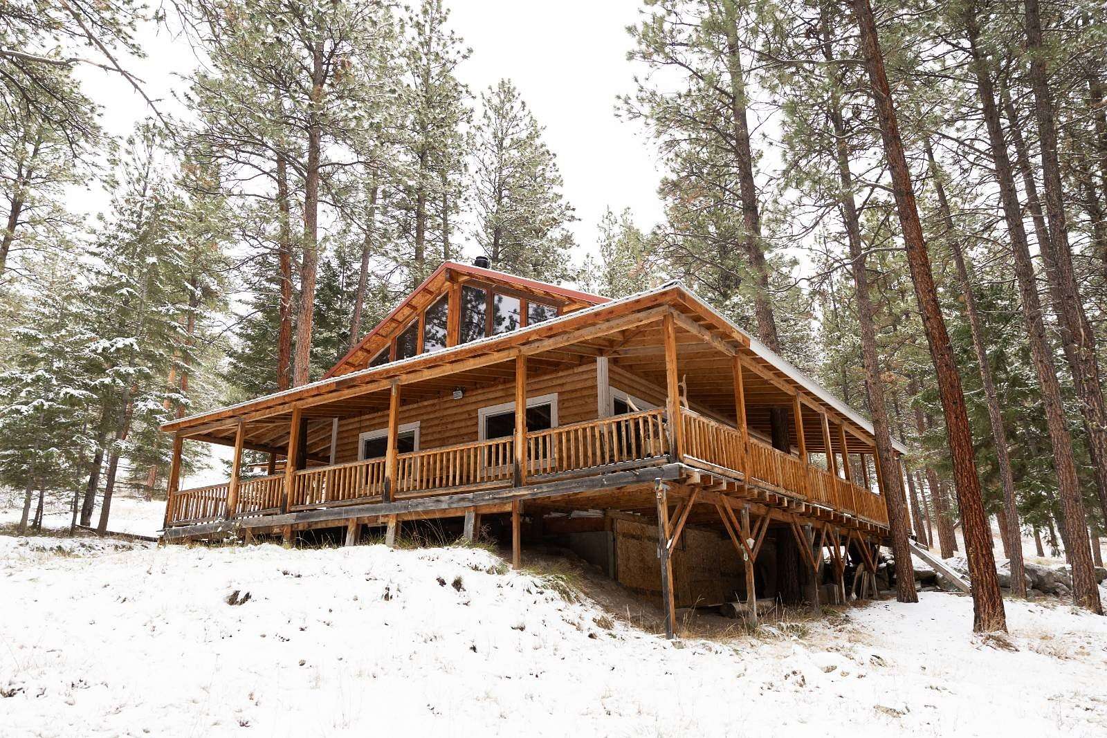 10 Acres of Land with Home for Sale in Victor, Montana