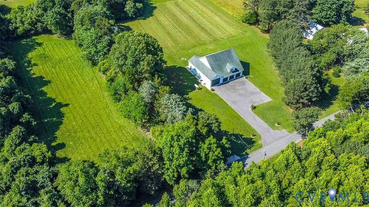 4.84 Acres of Residential Land with Home for Sale in Richmond, Virginia