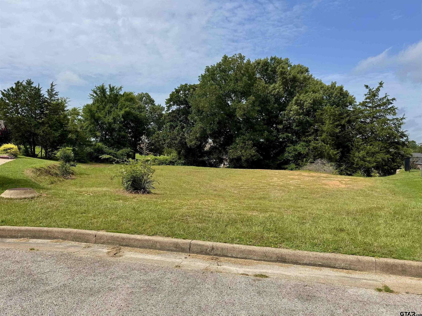 0.4 Acres of Residential Land for Sale in Lindale, Texas