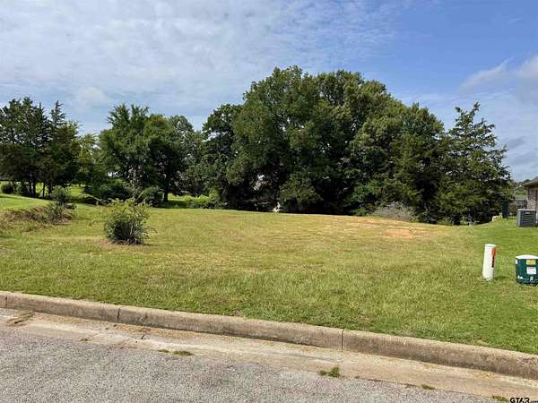0.4 Acres of Residential Land for Sale in Lindale, Texas
