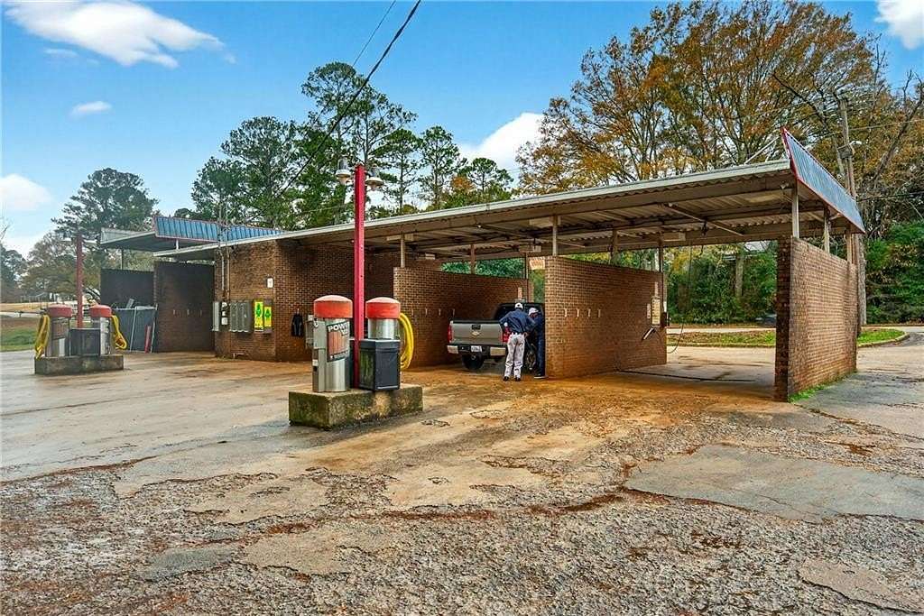 0.4 Acres of Commercial Land for Sale in La Fayette, Alabama