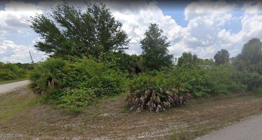 0.27 Acres of Residential Land for Sale in Lehigh Acres, Florida