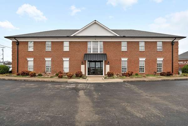 0.75 Acres of Improved Commercial Land for Lease in Clarksville, Tennessee