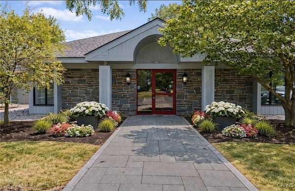 2 Acres of Improved Mixed-Use Land for Lease in East Syracuse, New York