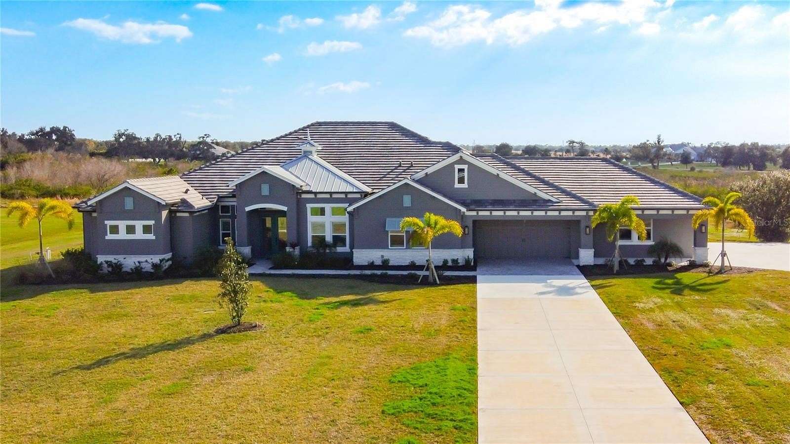 8 Acres of Land with Home for Sale in Sarasota, Florida