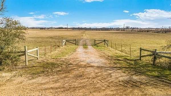 54.3 Acres of Agricultural Land for Sale in Big Cabin, Oklahoma